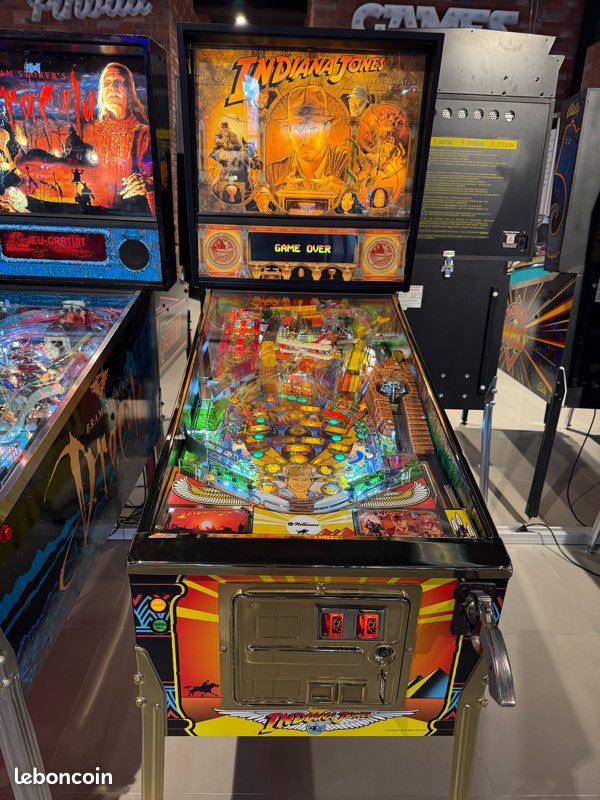 Flipper Indiana Jones Williams restauré pinball vintage avec upgrades premium