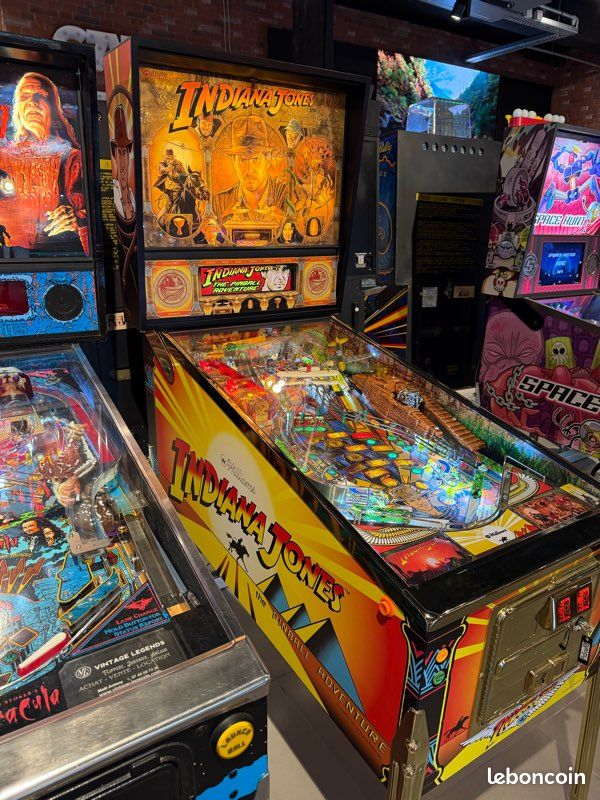 Flipper Indiana Jones Williams caisse bois neuve decals neufs