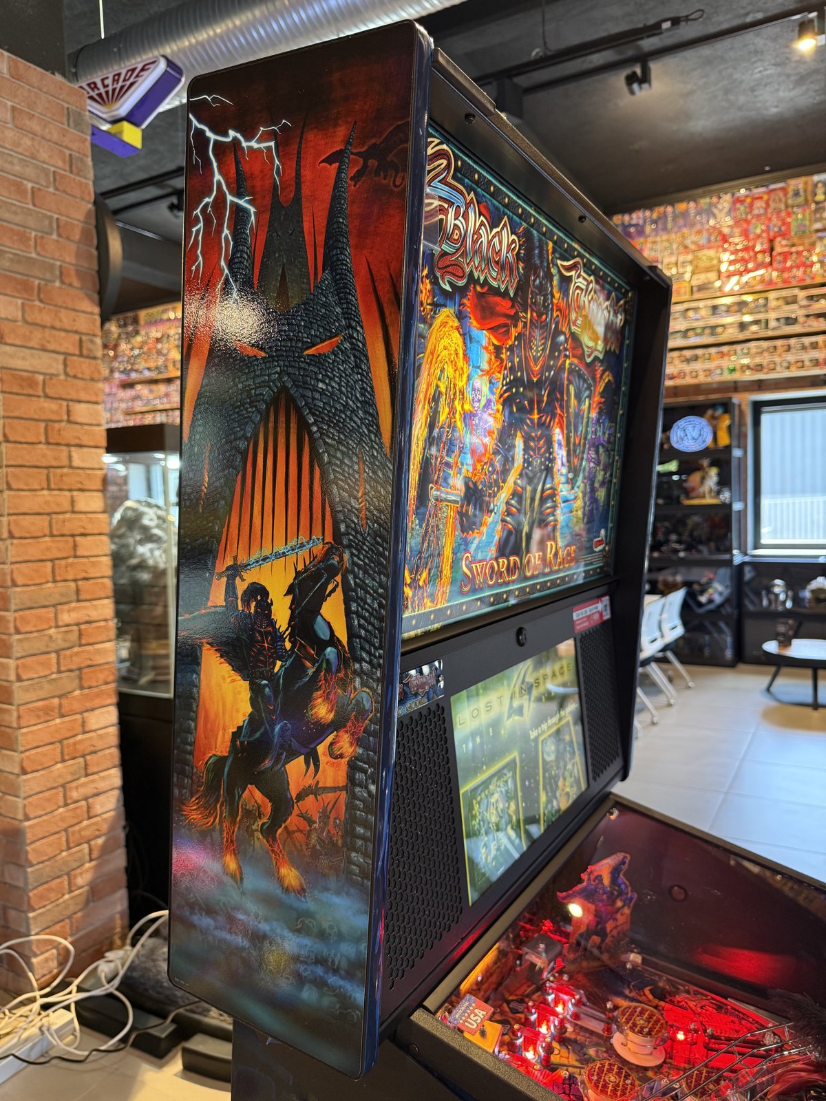 Flipper Black Knight Sword of Rage Pro Stern 2019 d'occasion à vendre – Vintage Legends (photo 3)