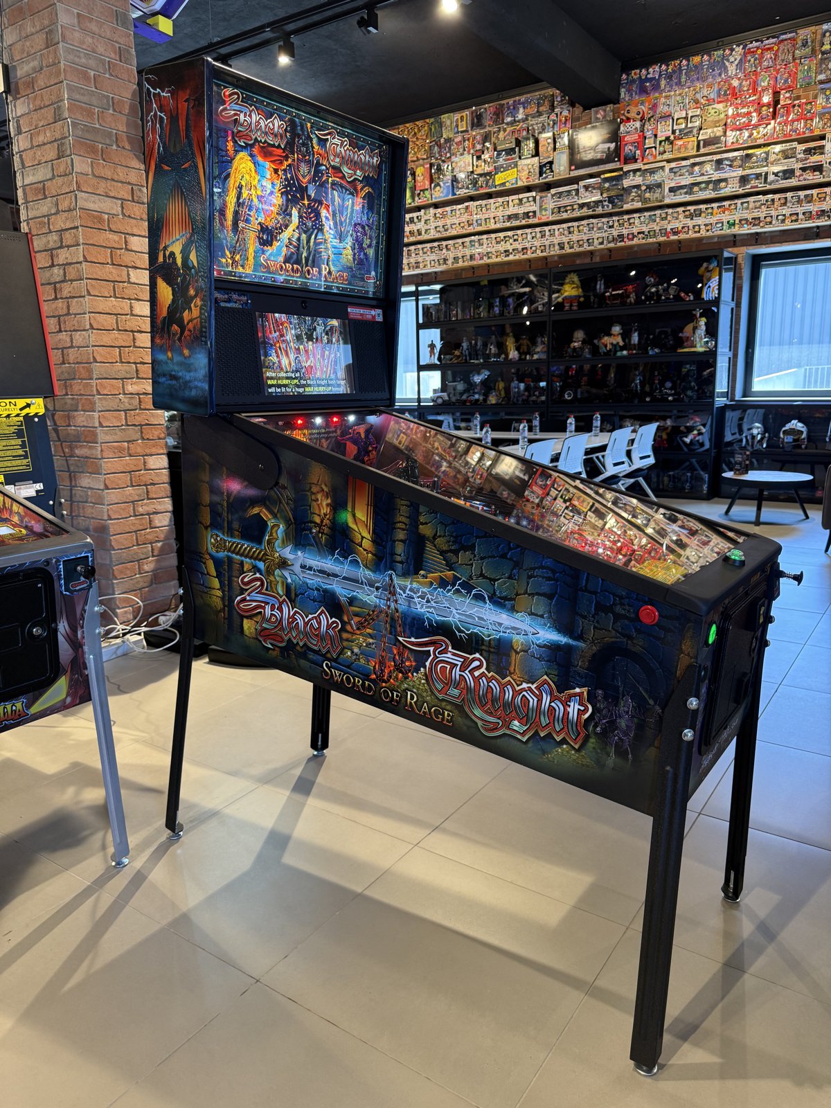 Flipper Black Knight Sword of Rage Pro Stern 2019 d'occasion à vendre – Vintage Legends (photo 1)