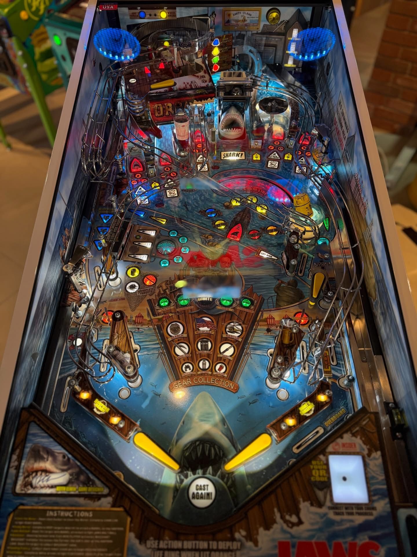 plateau flipper jaws stern limited edition playfield