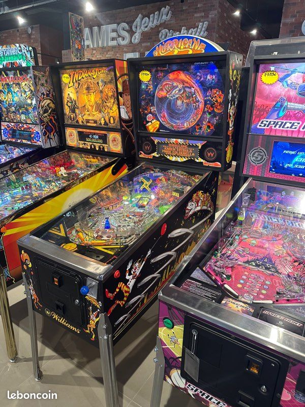 Flipper Hurricane Williams caisse avec decals récents