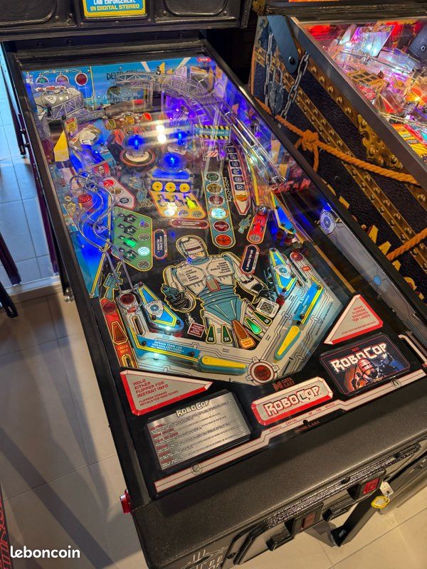 plateau flipper robocop data east playfield