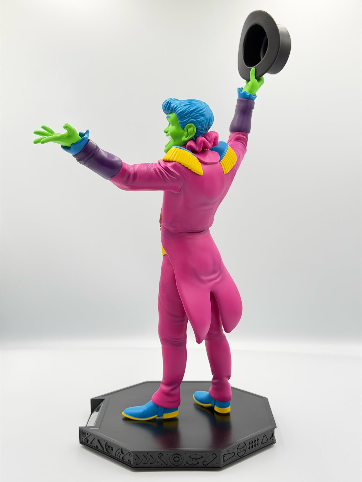 Figurine Ringmaster Cirqus Voltaire 1:12 de profil