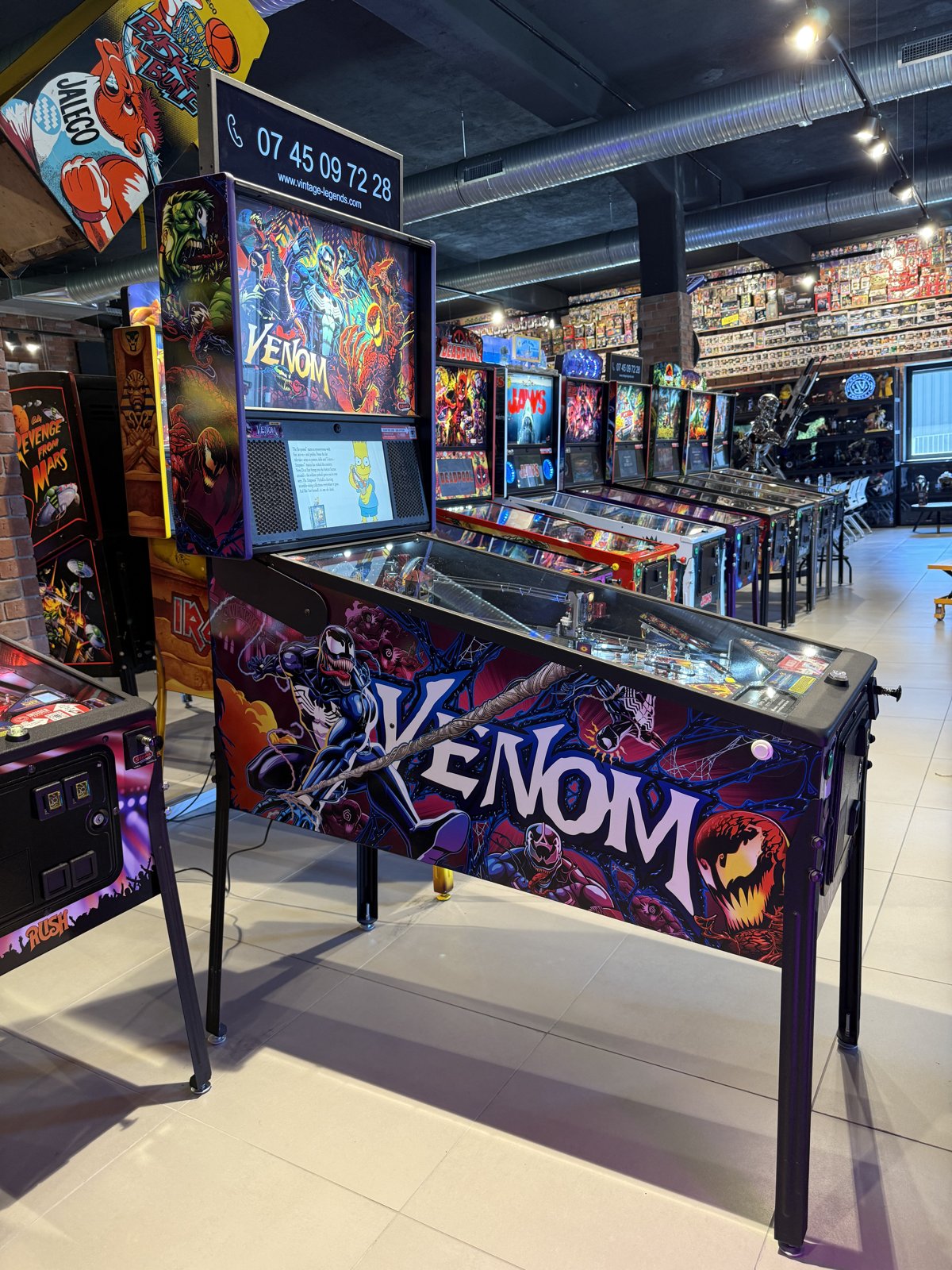 Flipper Venom Pro Stern 2023 Marvel d'occasion à vendre – Vintage Legends (photo 1)