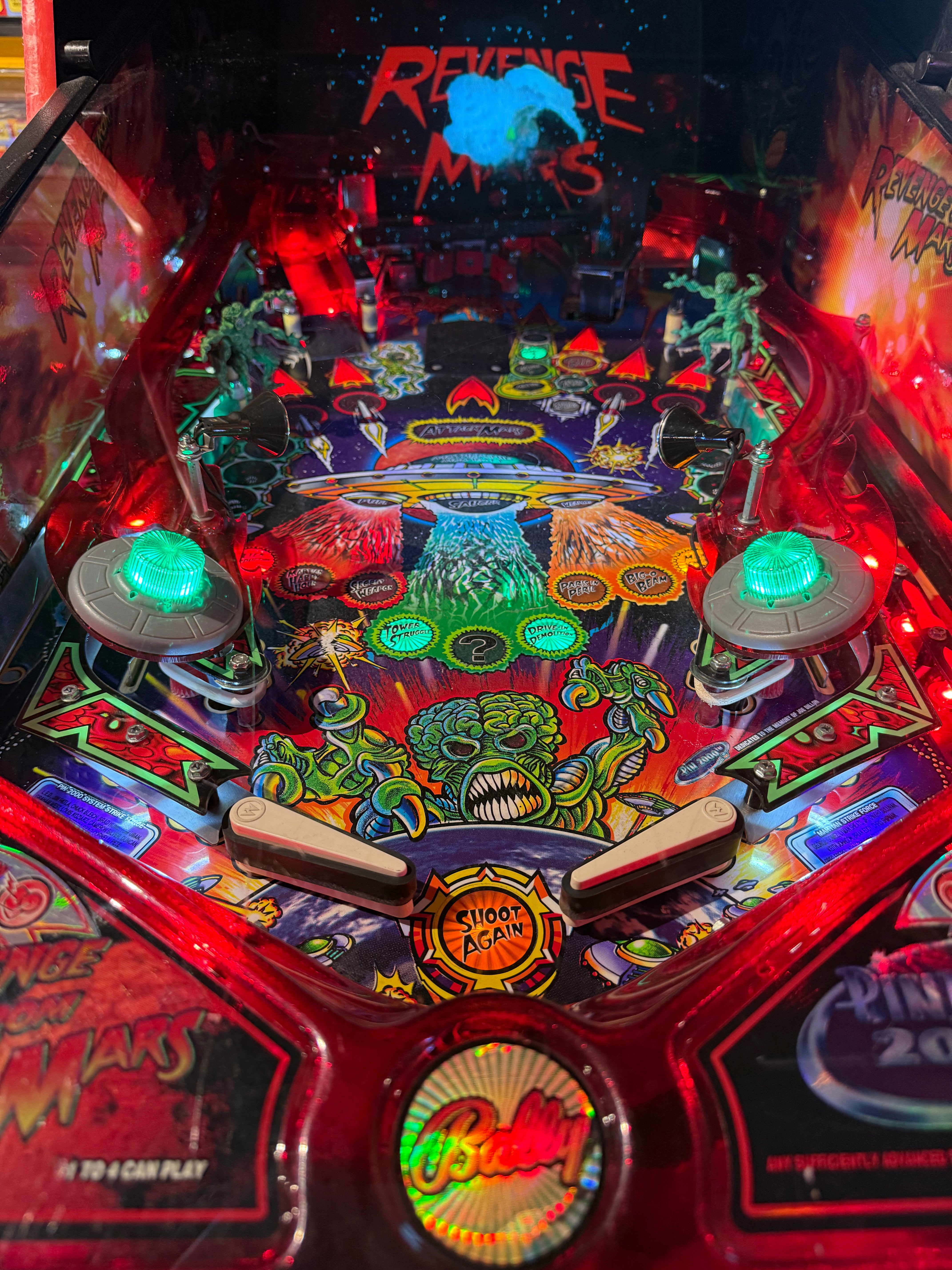 détail plateau flipper revenge from mars bally extraterrestres