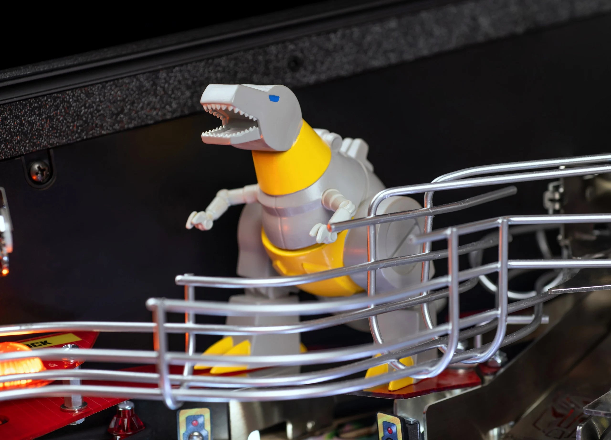 Flipper TRANSFORMERS: More Than Meets the Eye Premium Stern