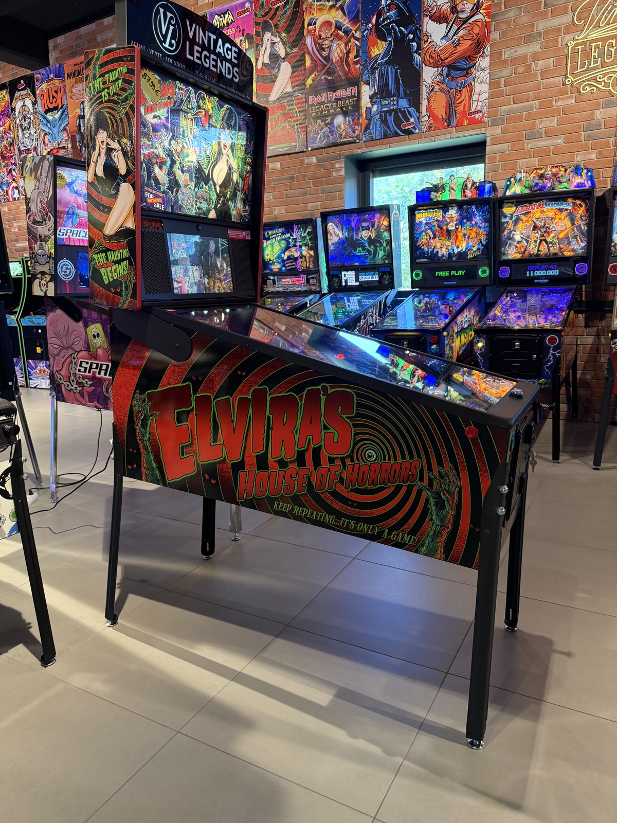 Flipper Elvira's House of Horrors Premium Stern 2019 d'occasion à vendre – Vintage Legends (photo 1)