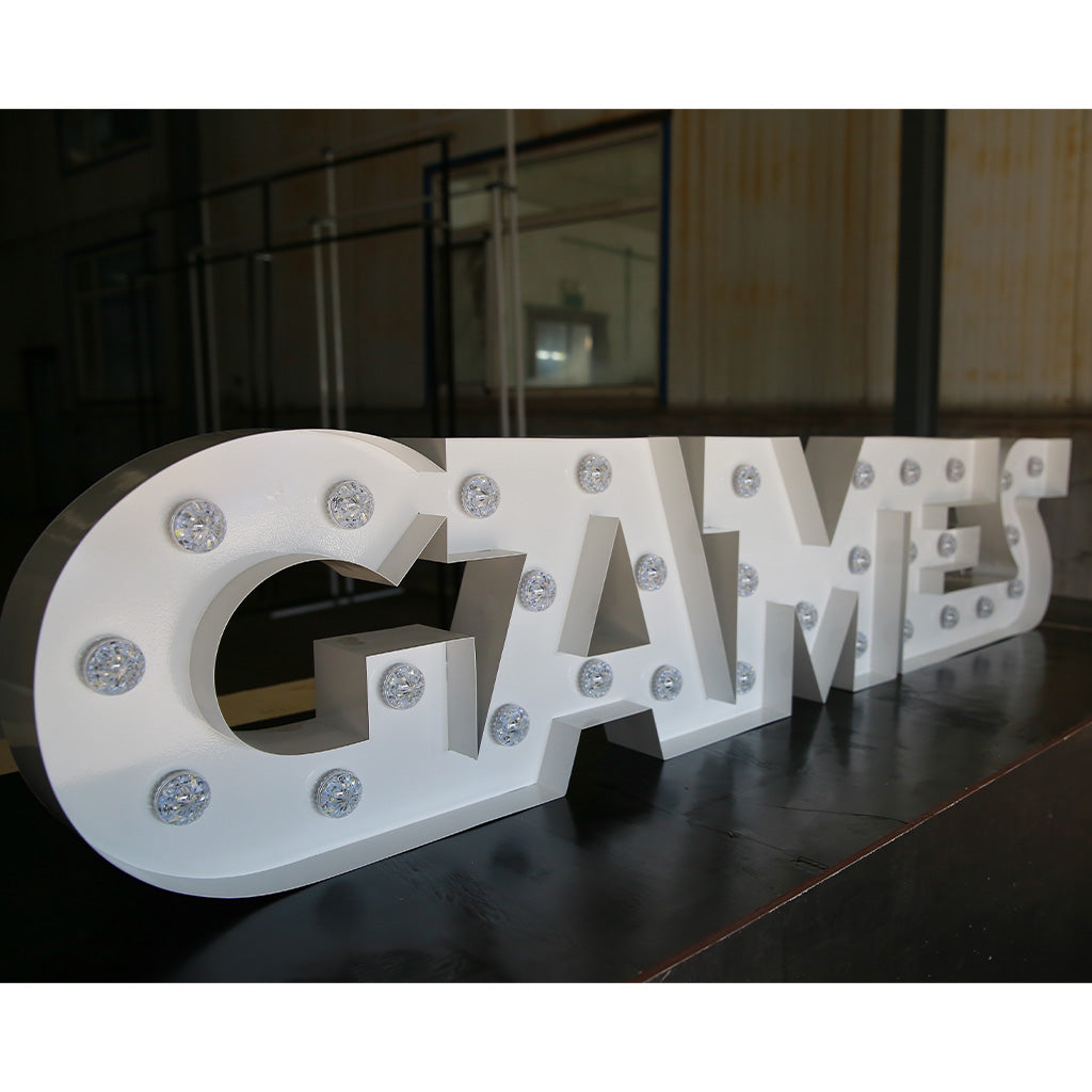 Enseigne lumineuse professionnelle RGB Bluetooth largeur 1,94 mètre (GAMES)