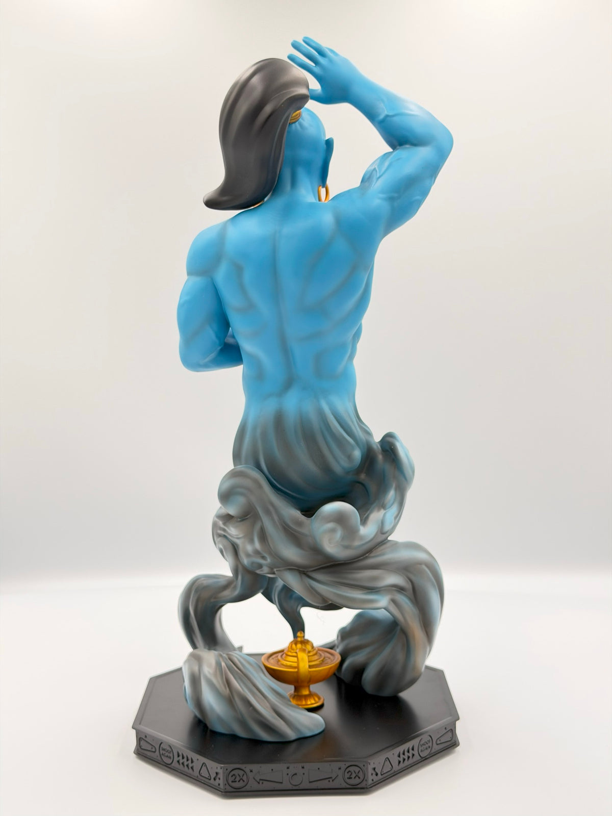 Figurine Génie 1:6 de face