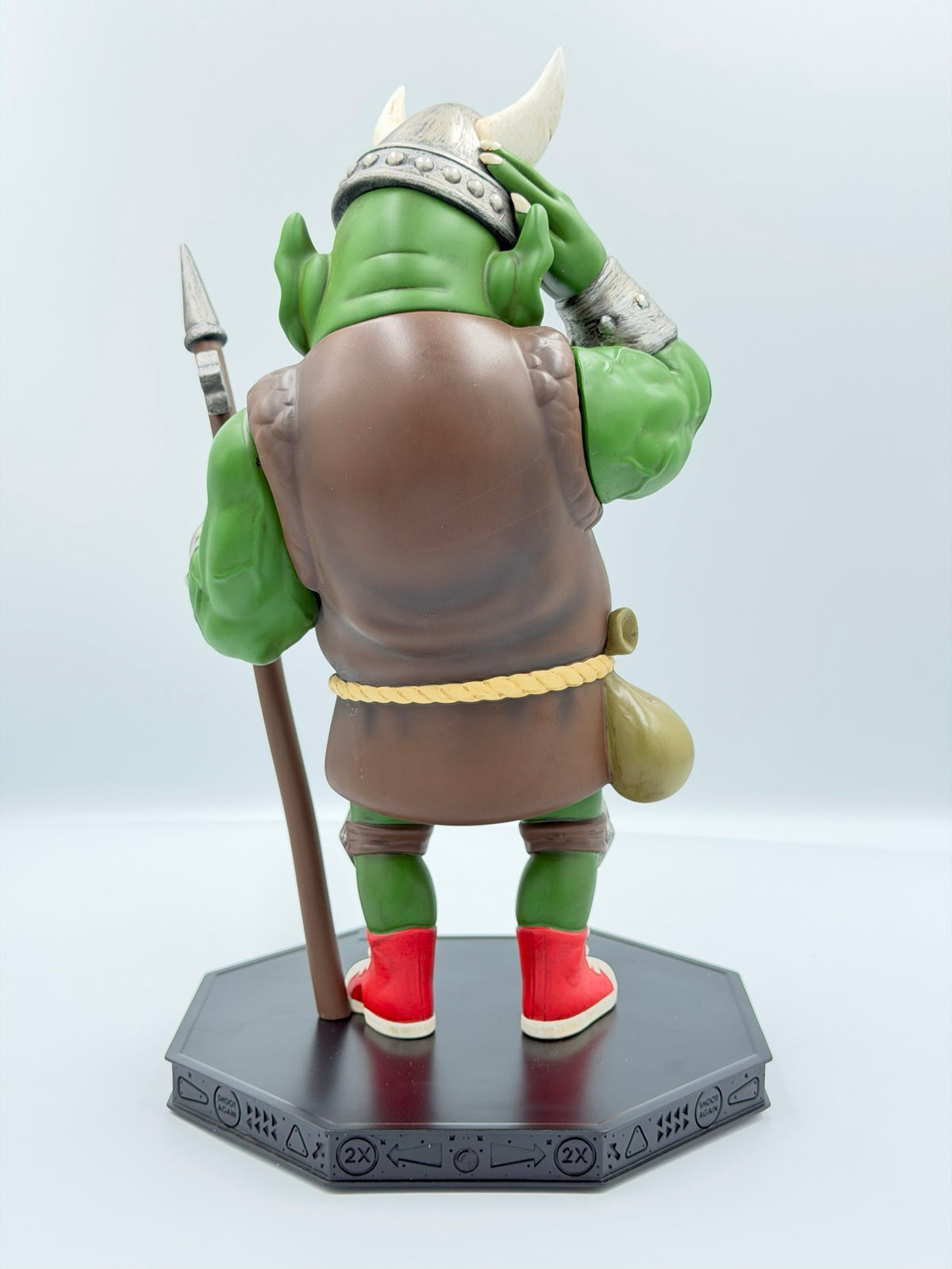 Figurine Troll 1:6 de profil